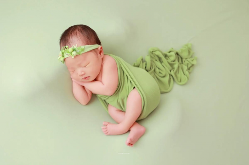 盐城宝宝边吃边拉正常吗